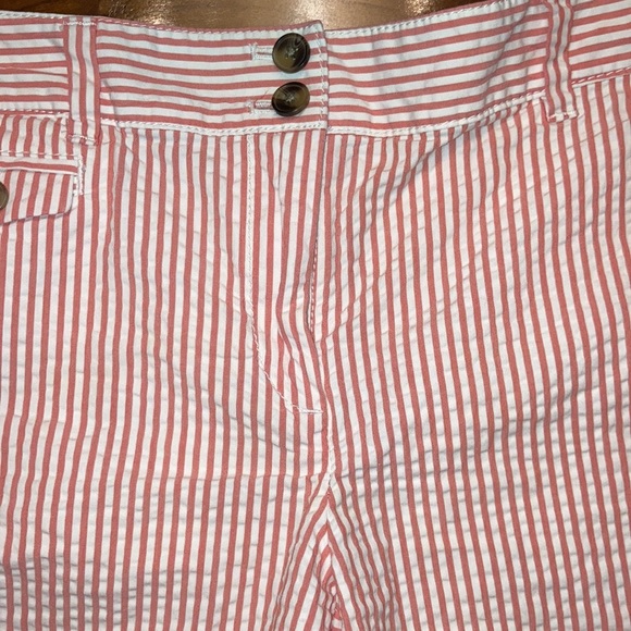 LOFT Seersucker Shorts - Picture 4 of 7